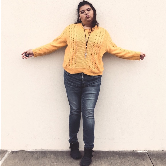 Yellow crochet sweater - Picture 5 of 5